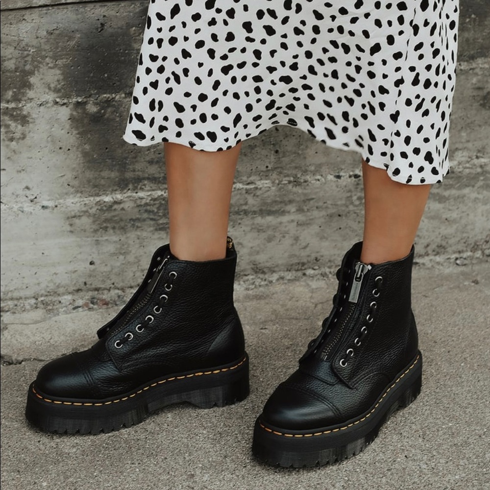 Dr. Martens Sinclair Boot